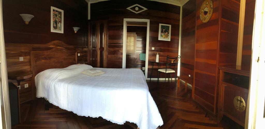 Le Bois Rouge Hotel Cilaos Szoba fotó